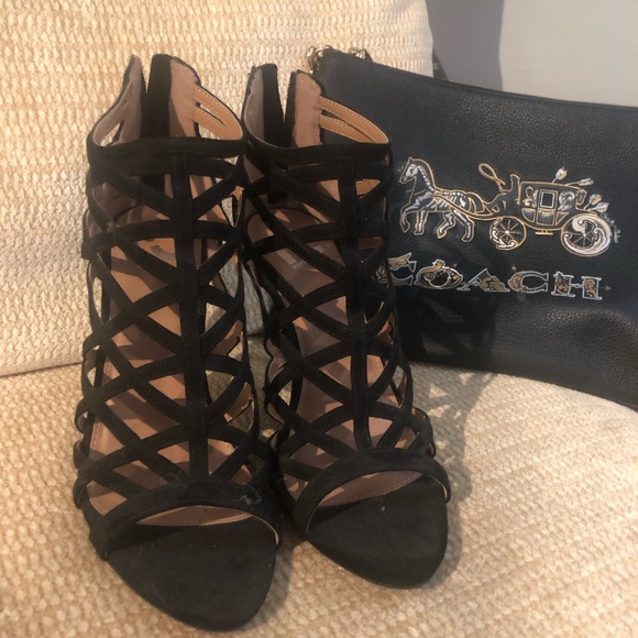 Black heels - Picture 2 of 6